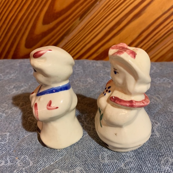 Shawnee Salt and Pepper Shakers - Picture 2 of 6
